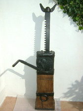 Ancien Cric En Bois de chêne , Fer  de Forge XIXe Siècle,123x 23x9x76 cm 30 KG