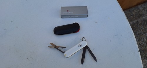 Victorinox breitling swiss - breitling,