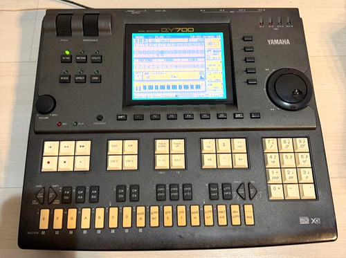 Yamaha qy700 music sequencer - yamaha,