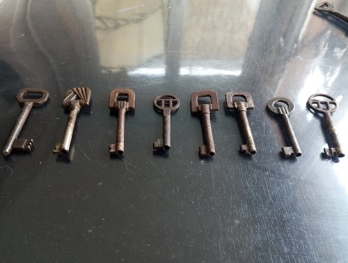 Lot clefs anciennes cles - lot, 8