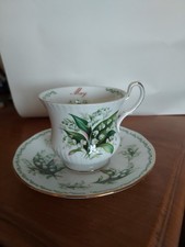 Tasse A Thé En Porcelaine Anglaise Queen's May Muguet