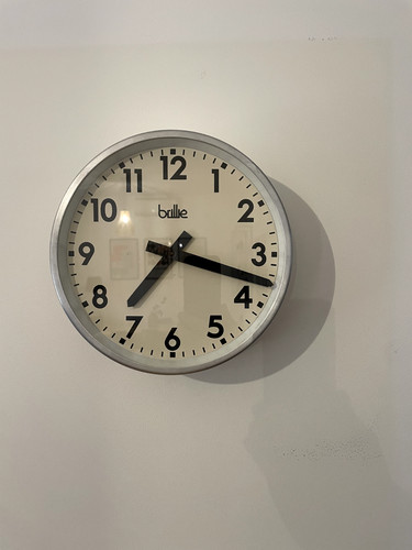 Horloge industrielle - horloge,