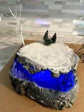 DEPT 56 MISTY POINT PLATFORM 4025358 w/Light Mist-Fogger Works Retired Model