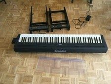 Piano Yamaha digital P-85 black très bon état