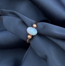 Bague ancienne opale naturelle