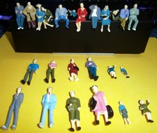 lot de 24 figurines pour
