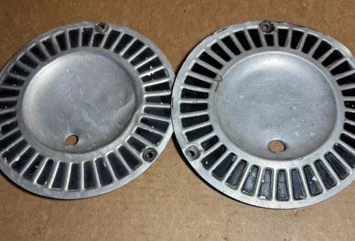 Two cessna main - two, wheel