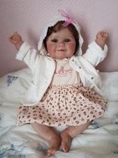 Bébé reborn réaliste