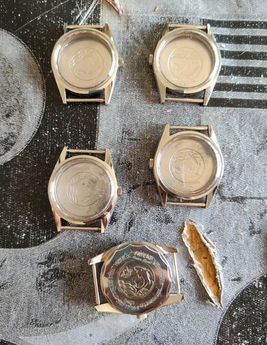 Lot boîtiers montre enicar - 5,