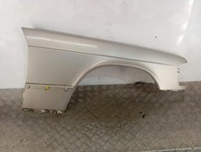 Aile avant droit MERCEDES 190