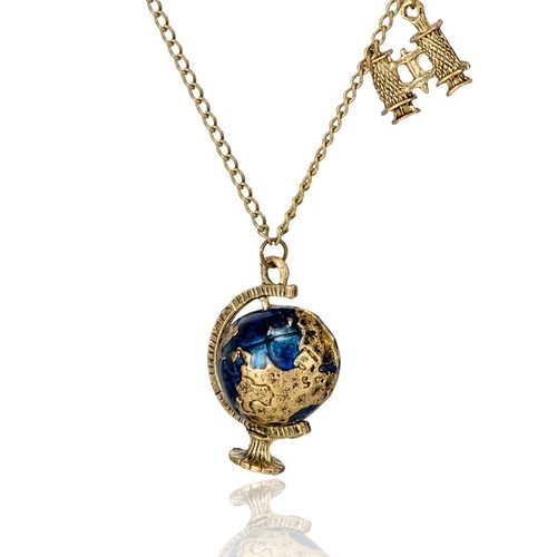 Pendentif globe terrestre