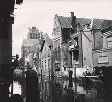 HOLLANDE c. 1900-20 - Maisons le long du Oude Haven Dordrecht - NV 1028