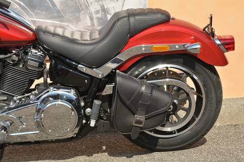 Sacoche cuir pour hd - en,