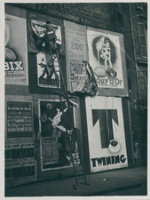 France, man posing advertising posters, ca.1910, vintage silver print v