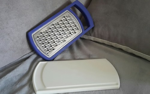 Râpé table tupperware - de,