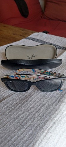 Authentic ray ban wayfarer - authentic,