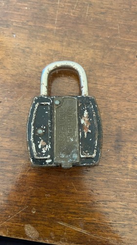 Cadenas ancien fer sans - fer,