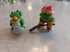   GRENOUILLES KINDER FERRERO MONOBLOC LOT DE 2