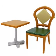 Ensemble mini figurine chaise