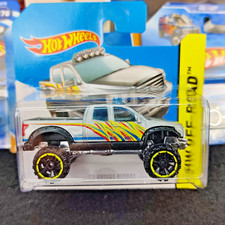 HOT WHEELS '10 TOYOTA TUNDRA