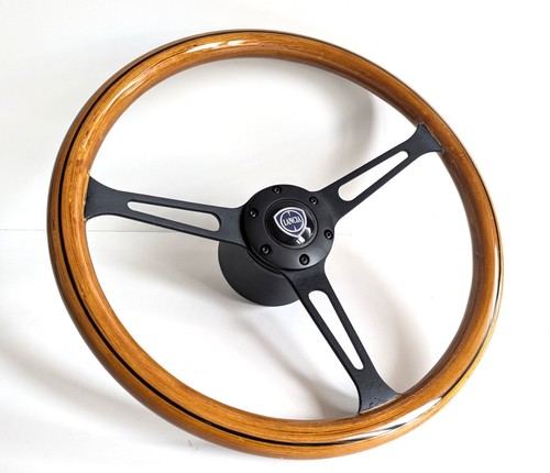 Volant bois convient pour