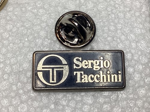 Pins sergio tacchini signé - sergio,