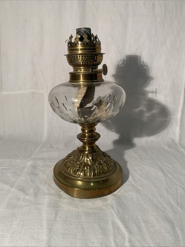 Ancienne lampe pétrole - ancienne, a