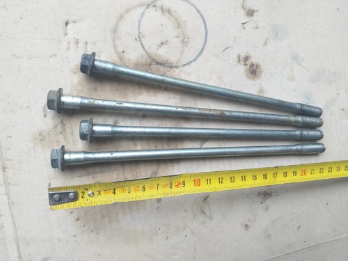Vis haut moteur - 4, 240