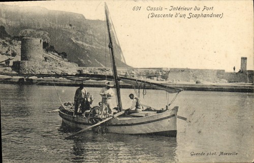 Cassis intérieur du port - cassis,
