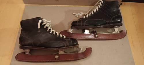 Ancienne paire patins à - de,