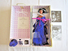 ASHTON DRAKE - VIOLET NIGHTS avec SA MALLE PENDERIE D'ORIGINE + CERTIFICAT