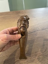 Ancien casse noisette en bois