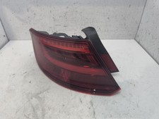 Feu arriere principal gauche