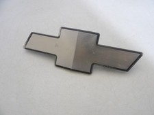 1988 1989 1990 1991 1992 1993 Chevrolet Silverado C1500 K1500 Grille Emblem OEM