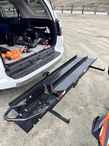 Hitch mounted tilting - hitch,