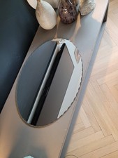 Miroir ovale ancien à bords