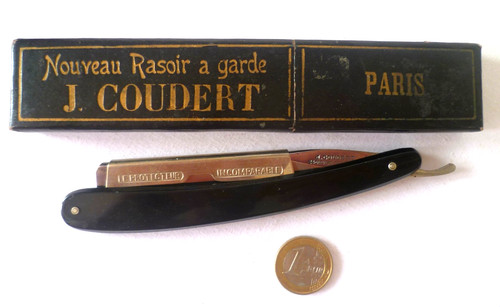 Beau rasoir coupe choux - choux, ancien
