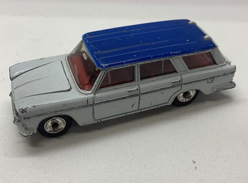Dinky toys fiat 2300 - toys,