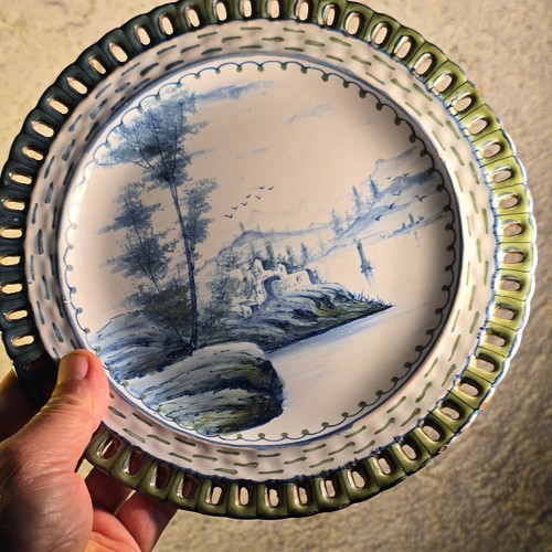 Faïence assiette ajoure