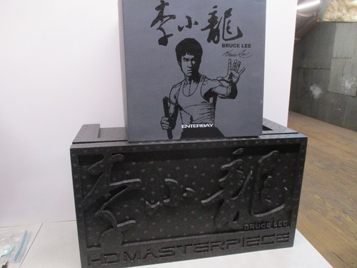 Enterbay bruce lee figure - lee,