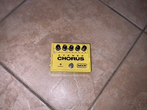 Mxr m134 stereo chorus pedal - stereo,