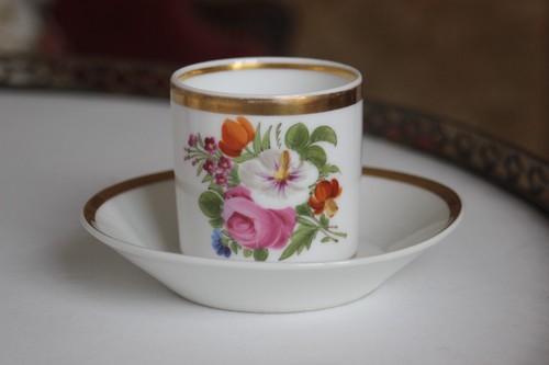 Litron cup and - saucer,, paris