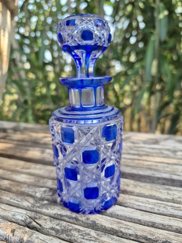 Flacon baccarat couleur bleu - baccarat,