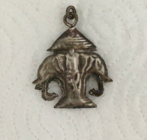 Ancien pendentif metal - pendentif, en