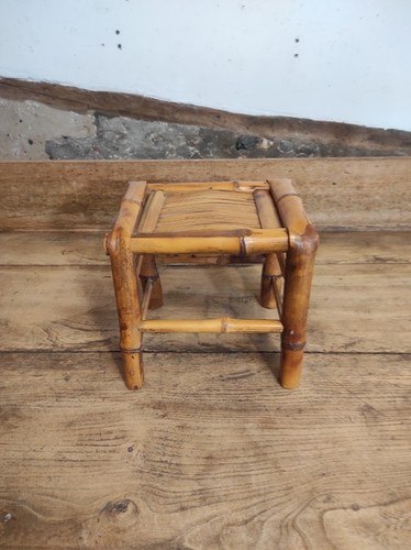 Petit tabouret vintage.