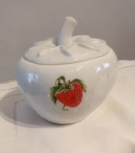 Pot couvert blanc porcelaine - pot,