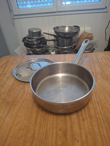 Sauteuse inox fond très - sauteuse, en