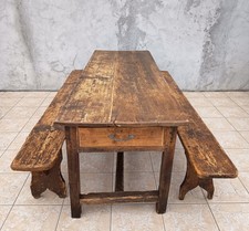Table de ferme et ses deux