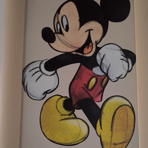 Disney figurine statue - figurine,