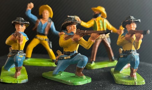 Vintage 1960 5 figurines - vintage,